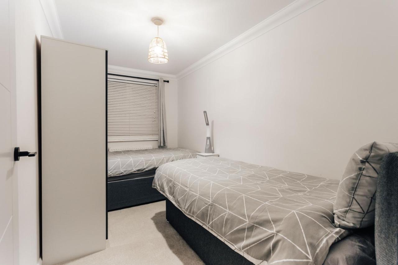 Stunning 2 Bedroom Flat In Town * Bournemouth